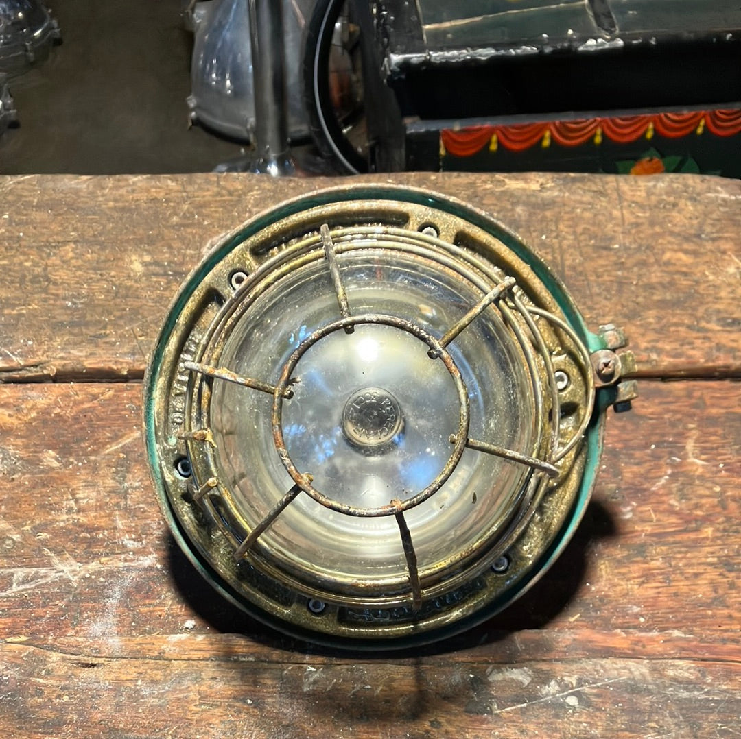 Heavy Duty Steel Wall Light