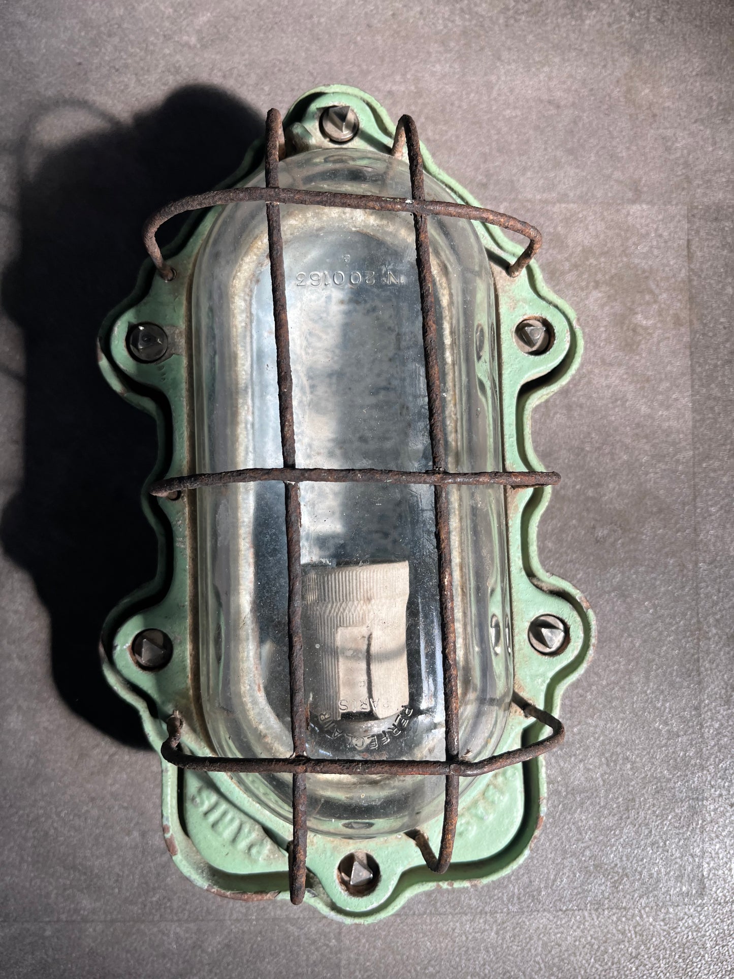 PERFECLAIR Paris Cast Iron Bulkhead