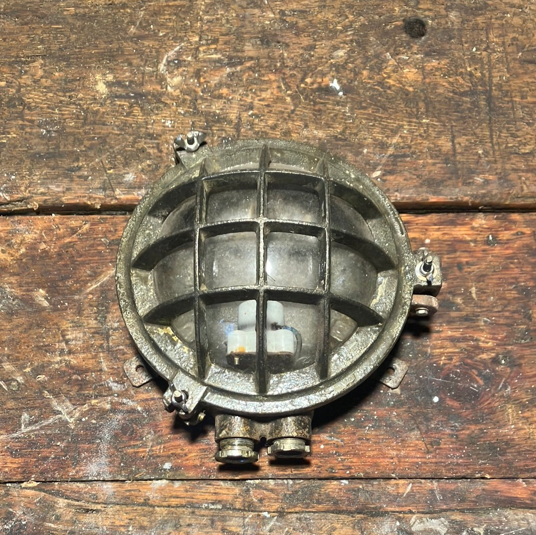 Steel Bulkhead Light