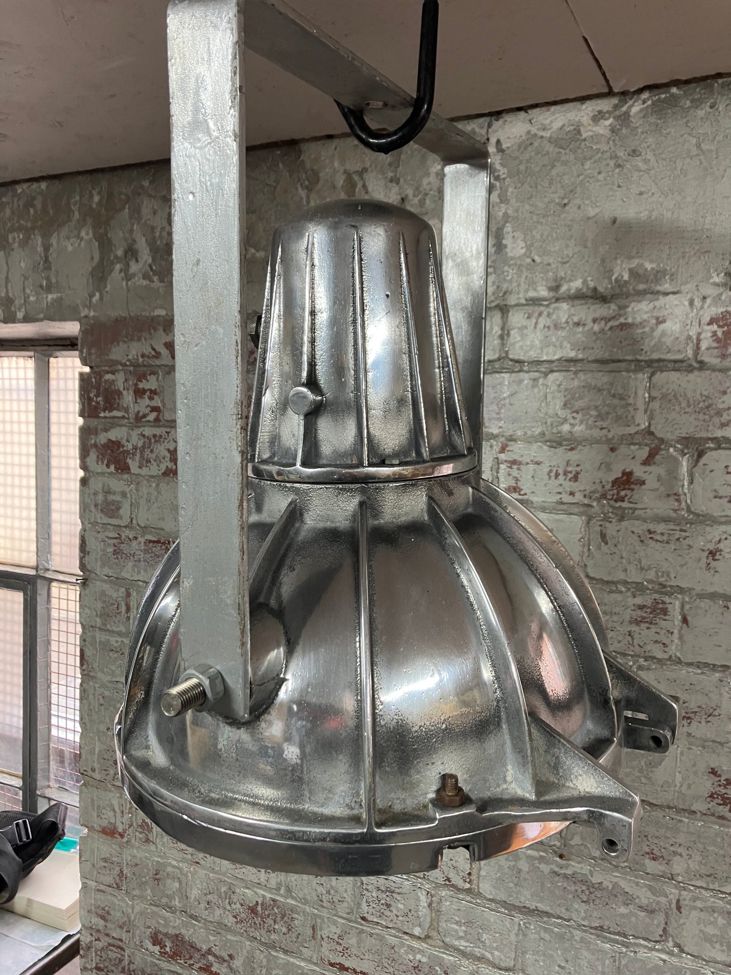 Aluminium Pendant Light with Bracket