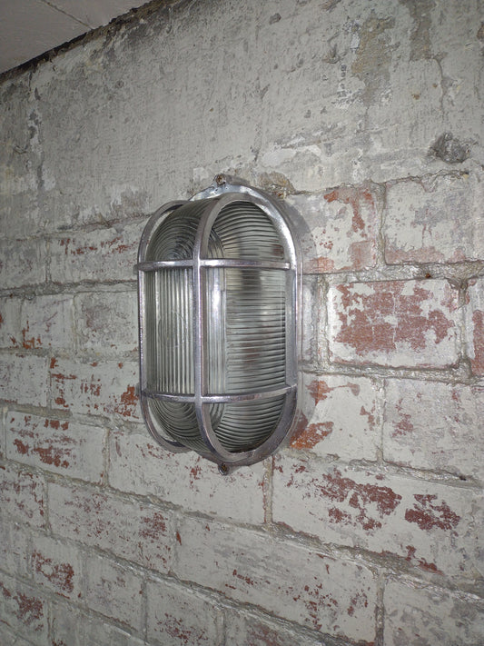 Aluminium Oval Bulkhead Light